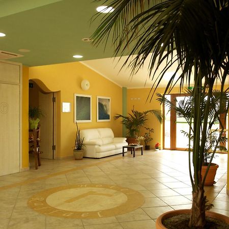 Hotel Raffael Phg Putzu Idu Exterior photo